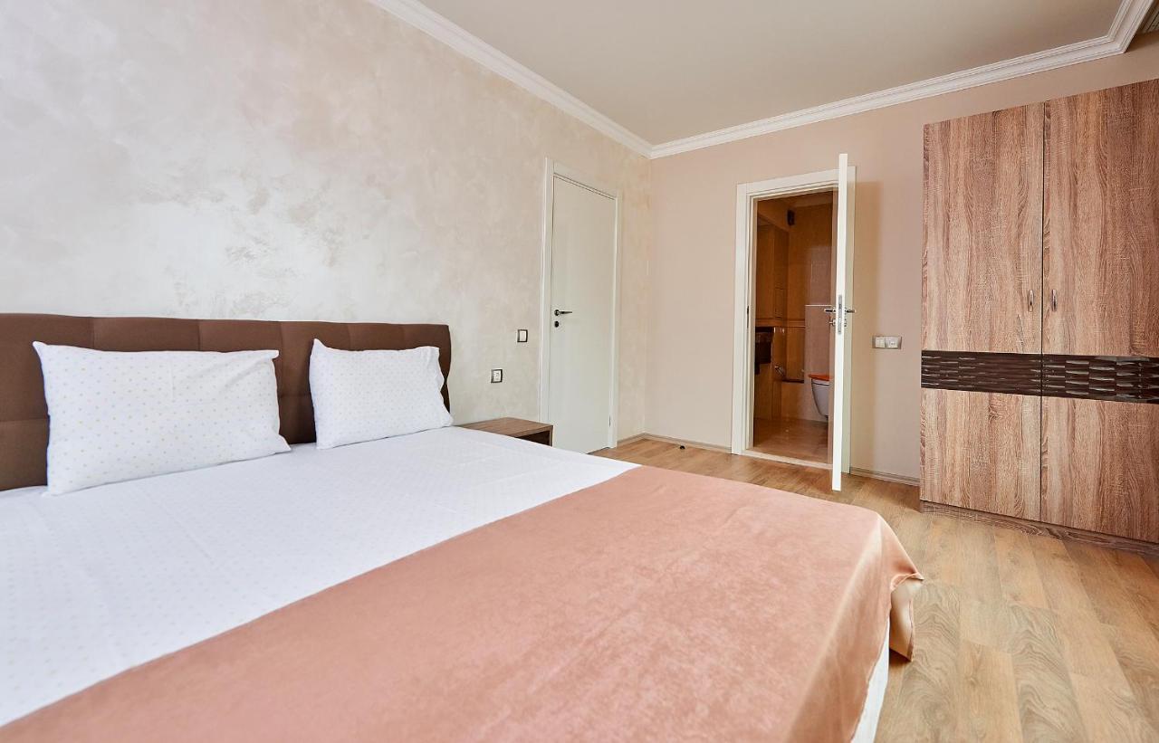 Boutique Rose Gardens Pomorie Aparthotel Kültér fotó