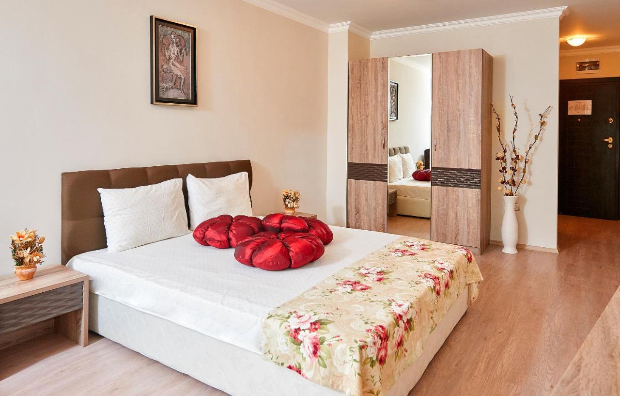 Boutique Rose Gardens Pomorie Aparthotel Kültér fotó