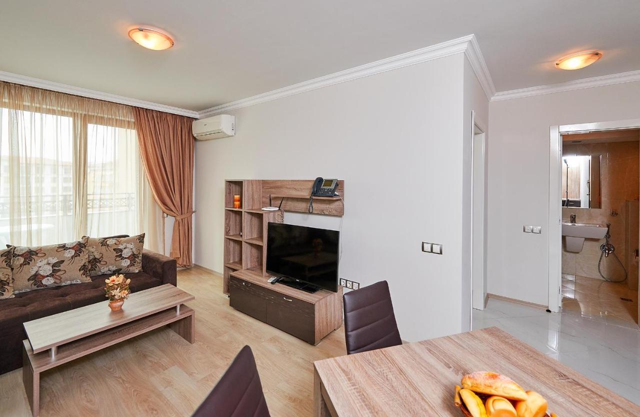 Boutique Rose Gardens Pomorie Aparthotel Kültér fotó