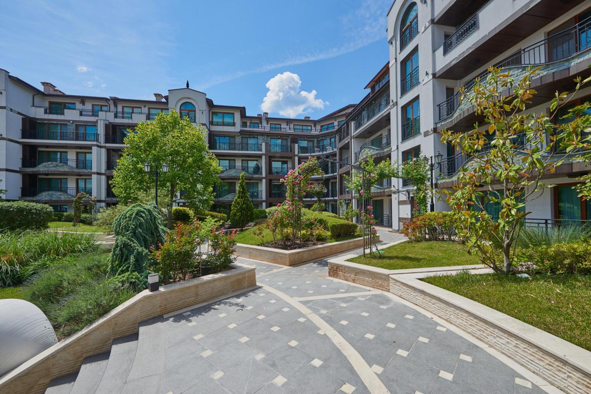 Boutique Rose Gardens Pomorie Aparthotel Kültér fotó